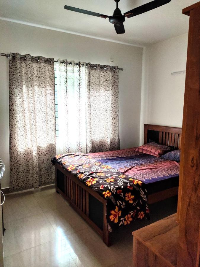 305 Home Stay Мангалор Экстерьер фото
